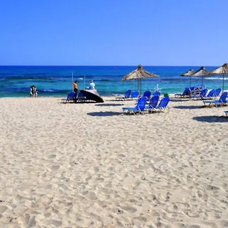 Carmi Private Pool *